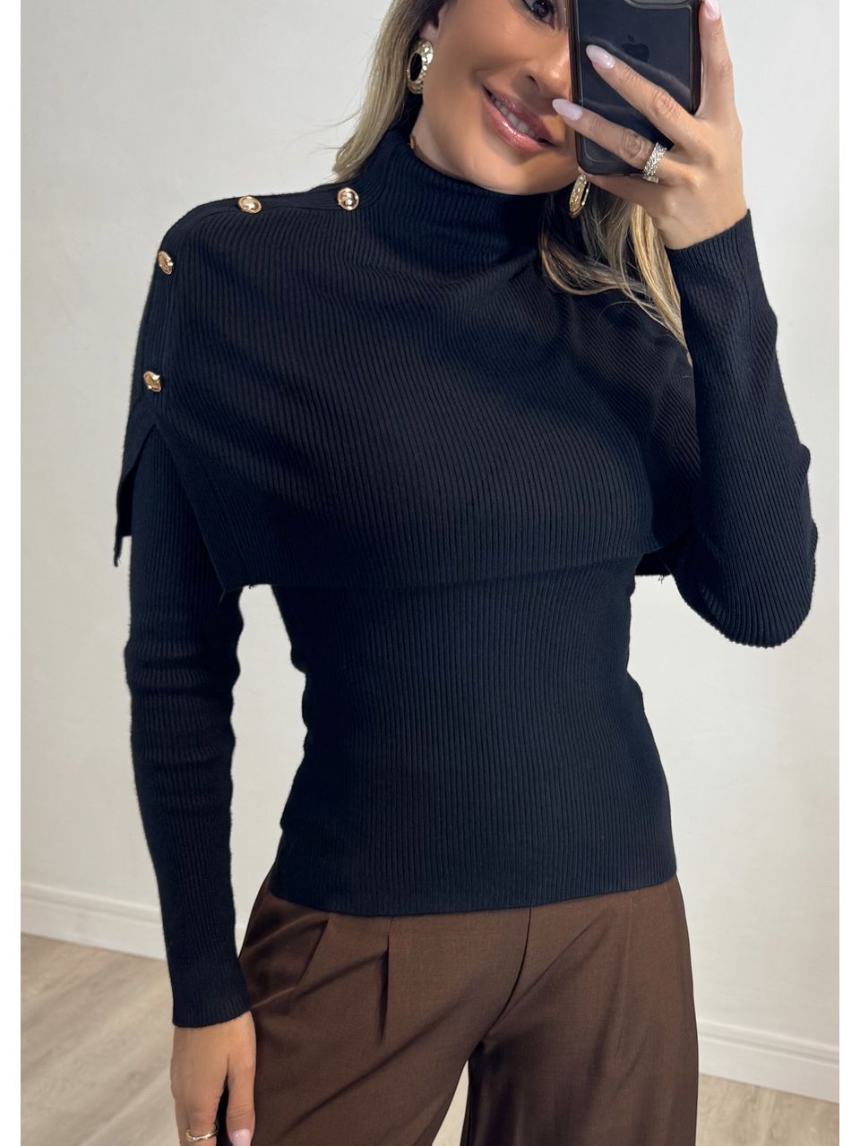 Blusa Tricot Gola Removível 