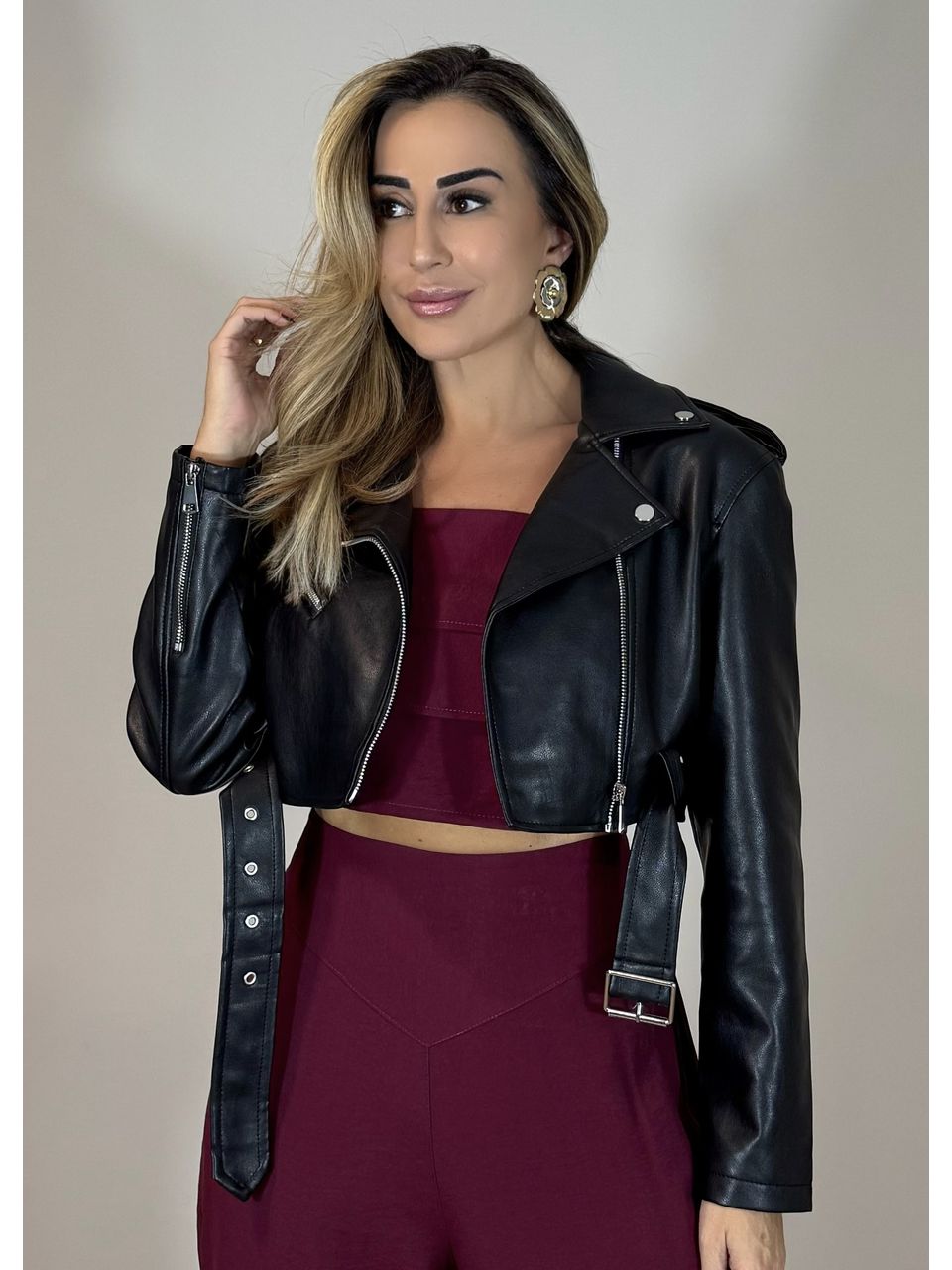 Jaqueta Cropped Couro fake