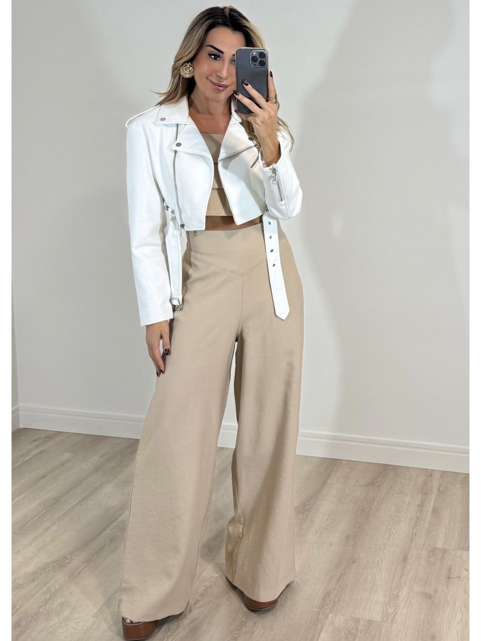 Jaqueta Cropped Couro fake