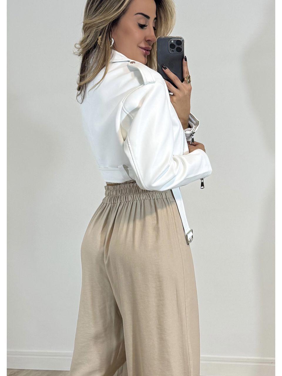 Jaqueta Cropped Couro fake