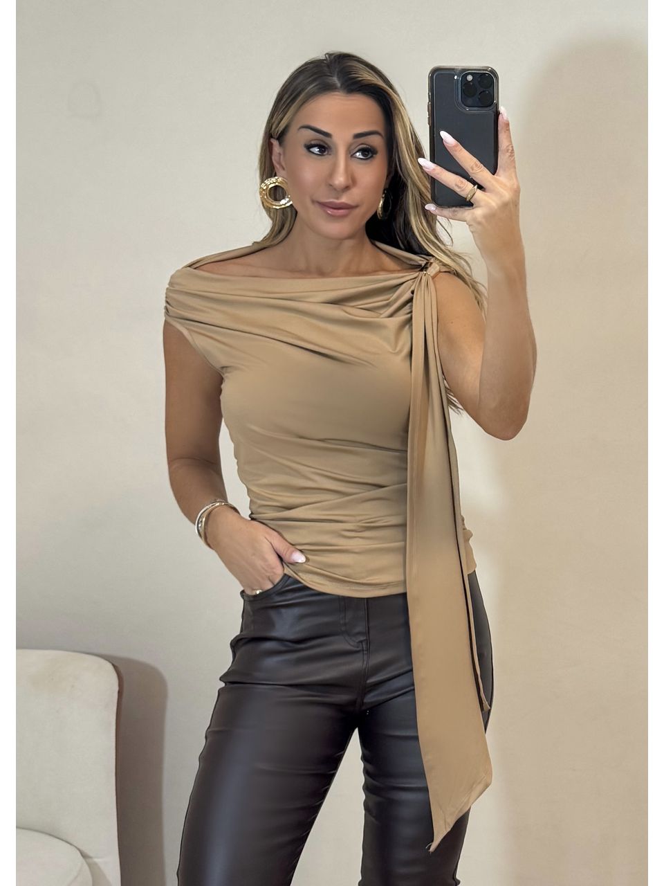 Blusa Ponta Helena - 4354 - MADONNA BASIC