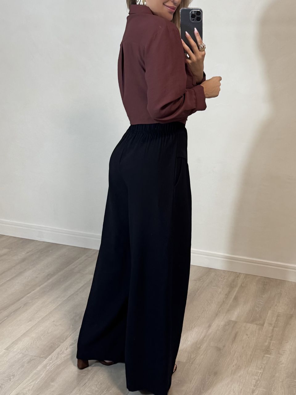 Calça pantalona Ampla com amarração