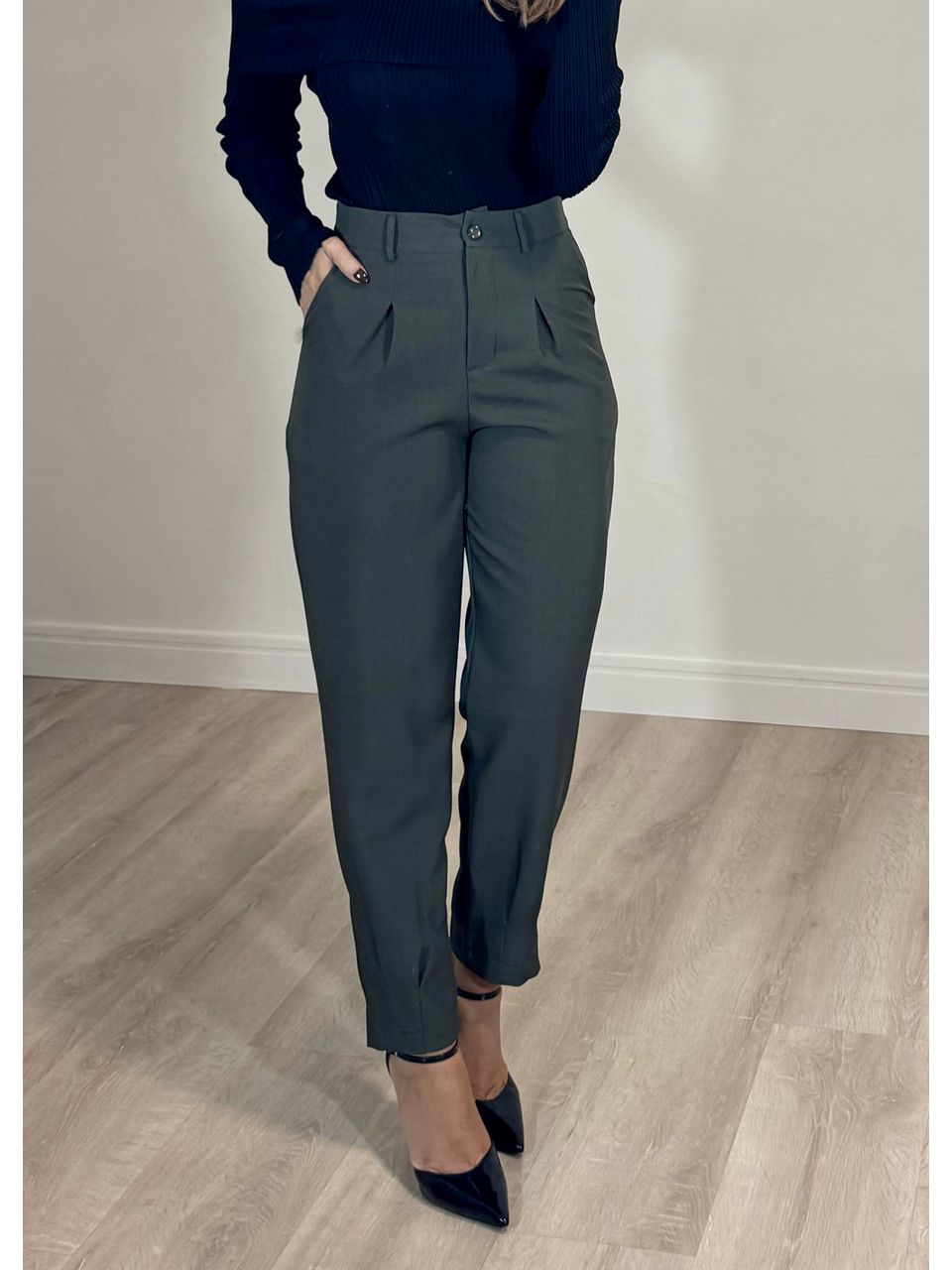 Calça Alfaiataria Olivia - 2374 - MADONNA BASIC