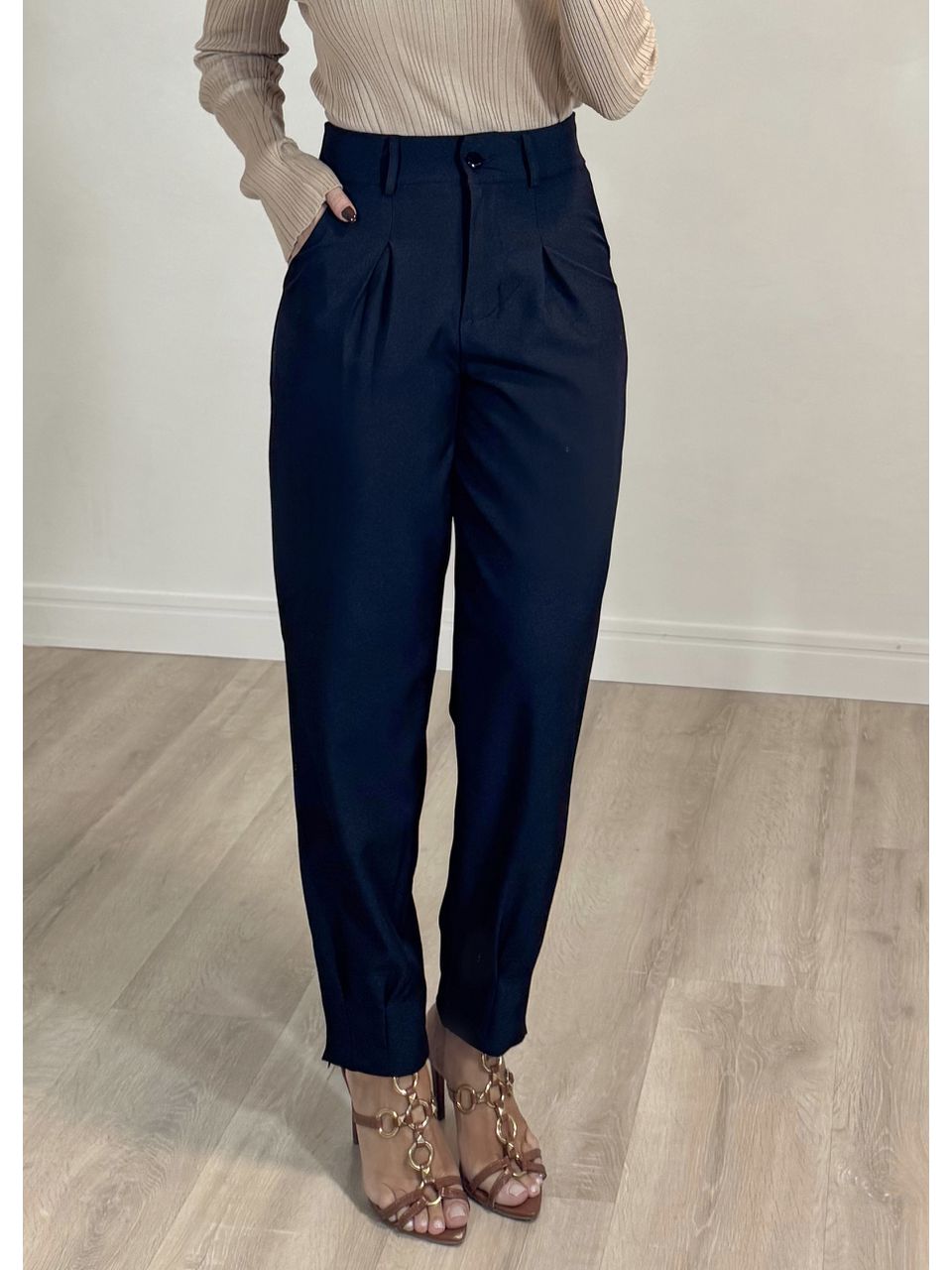 Calça Alfaiataria Olivia - 2373 - MADONNA BASIC