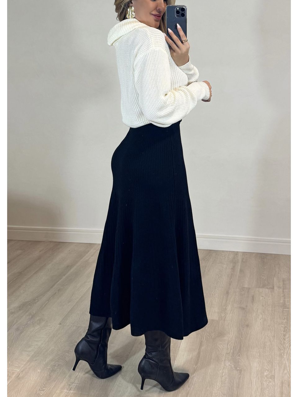 Saia Tricot Com Nervuras 
