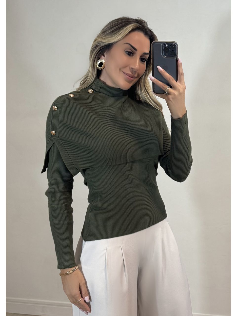 Blusa Tricot Gola Removível 