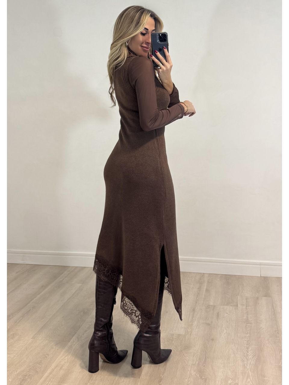 Vestido Tricot Mousse Assimétrico