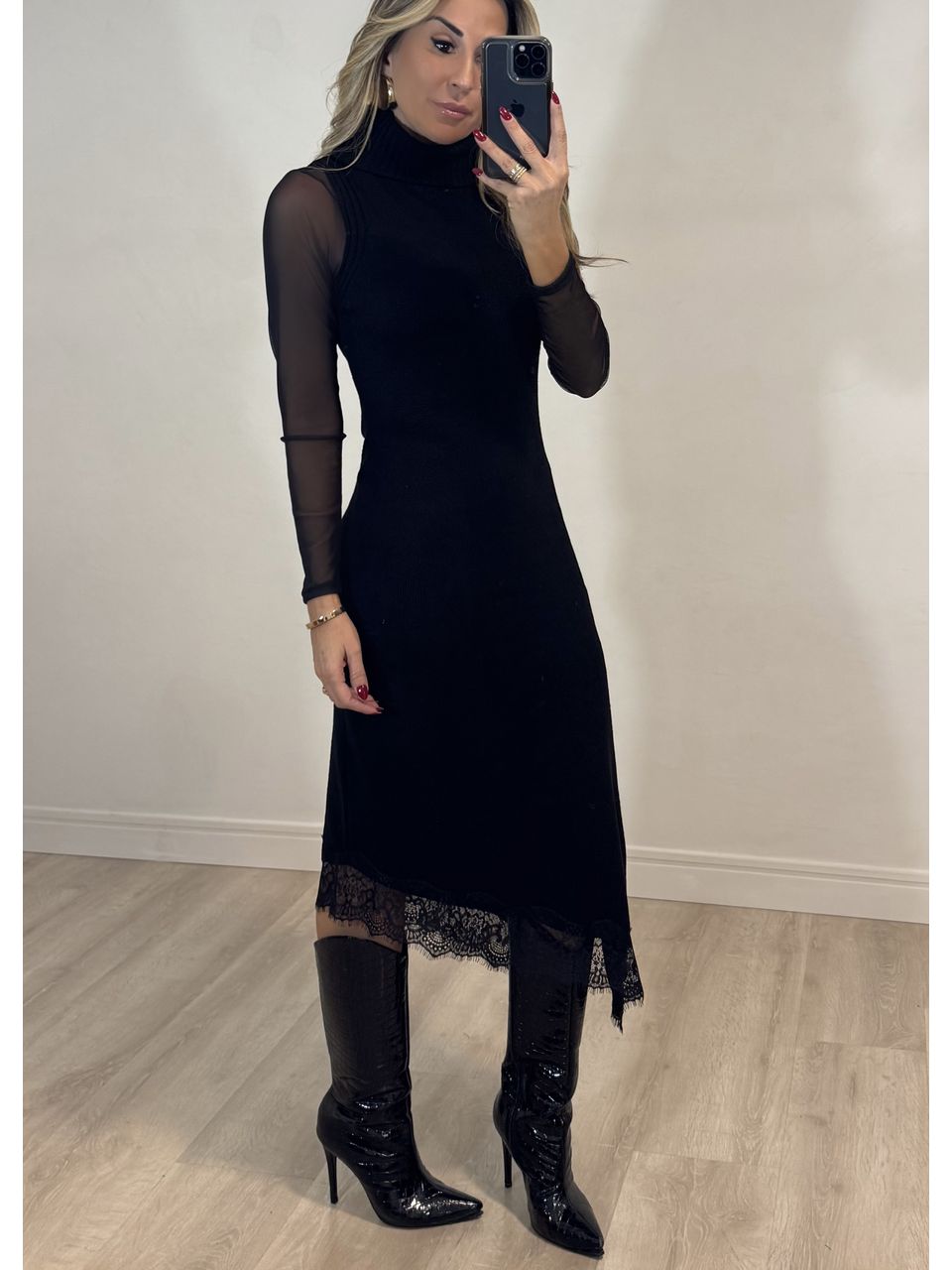 Vestido Tricot Mousse Assimétrico