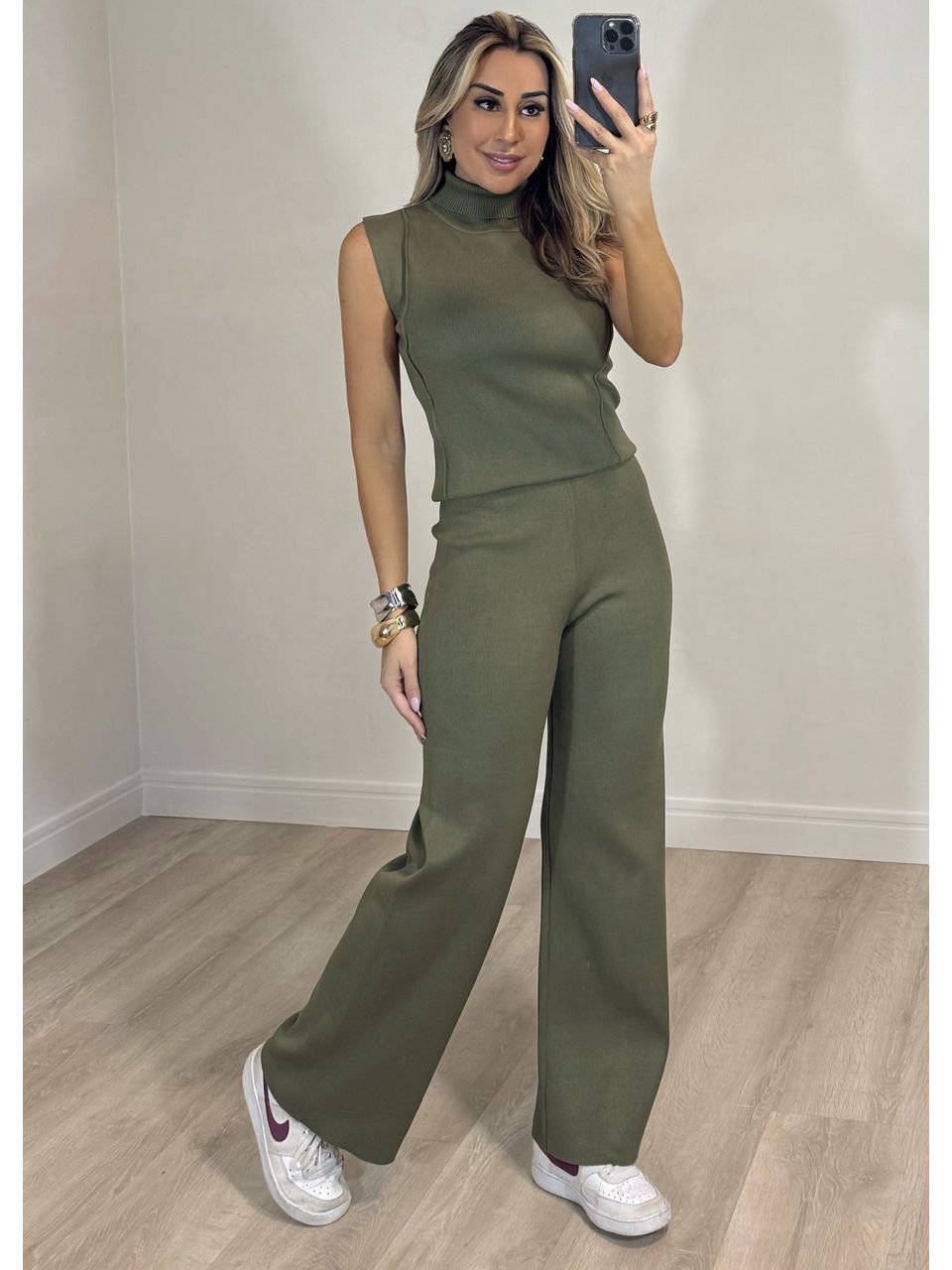 Conjunto Modal Silvia