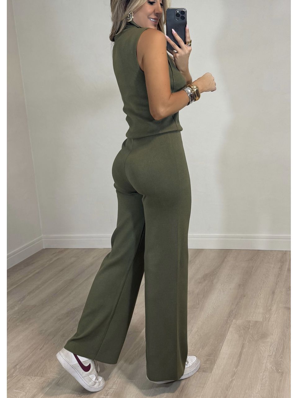Conjunto Modal Silvia