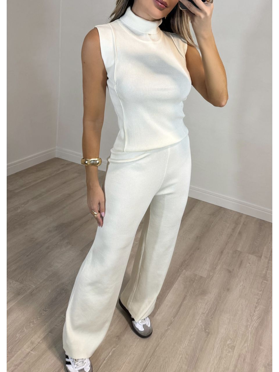 Conjunto Modal Silvia