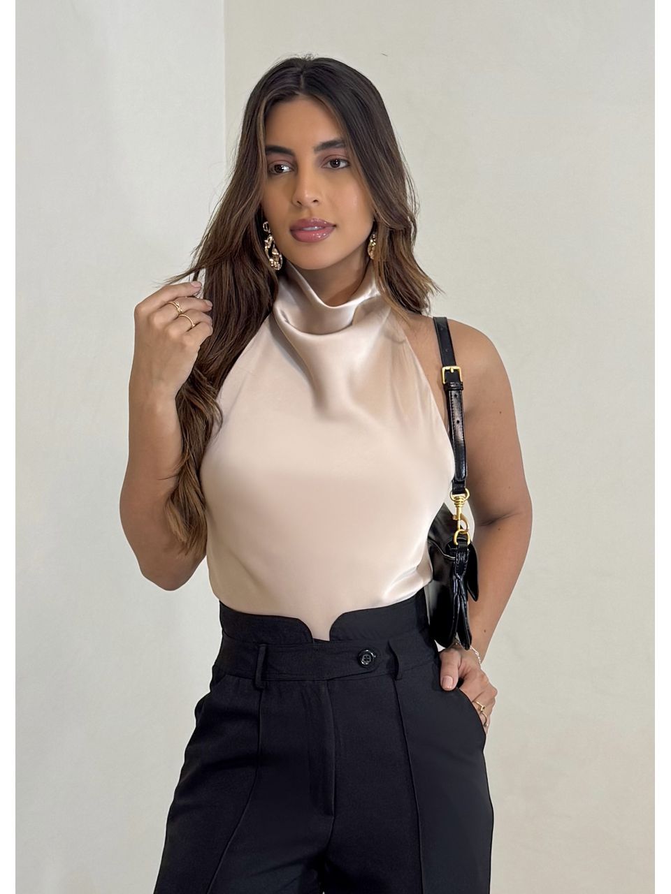 Blusa Acetinada Zahra