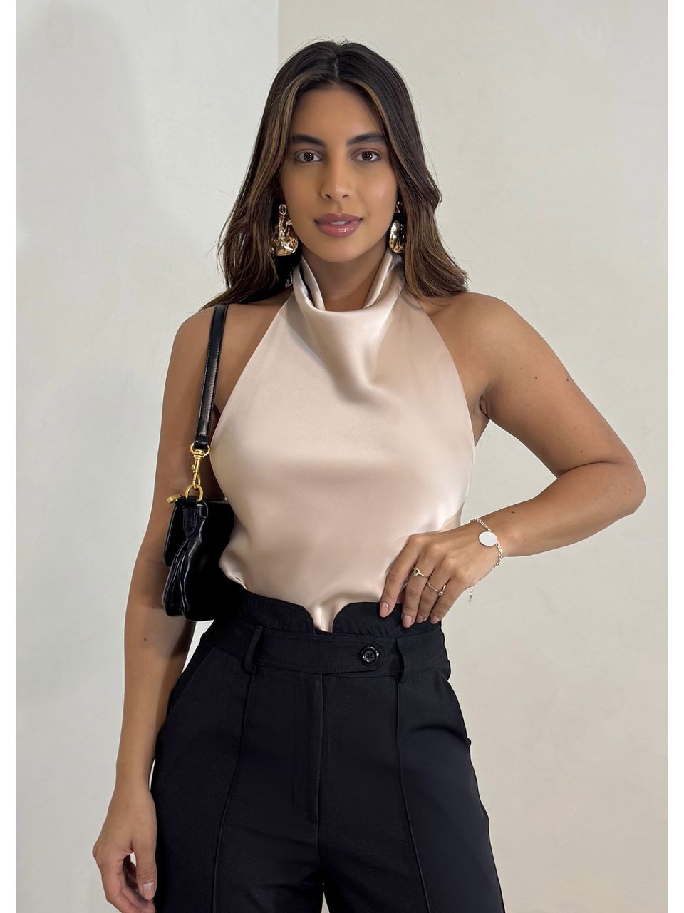 Blusa Acetinada Zahra - 5201 - MADONNA BASIC