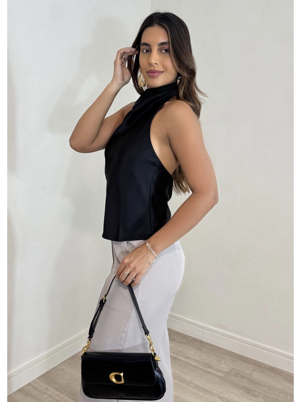 Blusa Acetinada Zahra