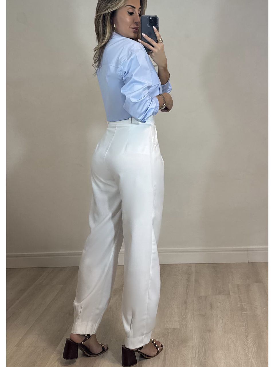  Calça Slouchy Alfaiataria.