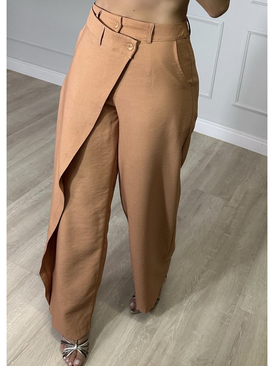 Calça Pantalona Transpassada