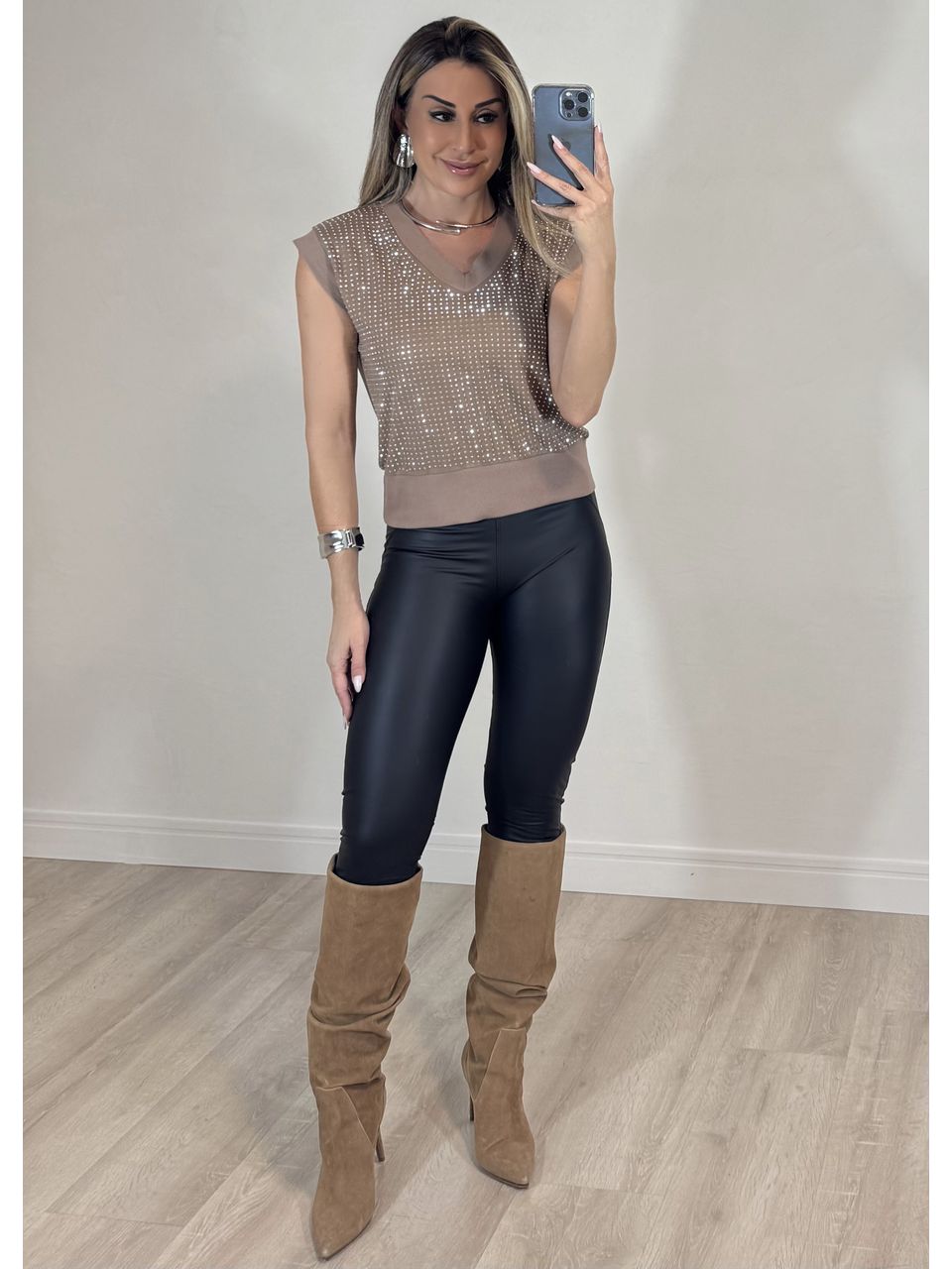 Blusa Colete Pedrarias
