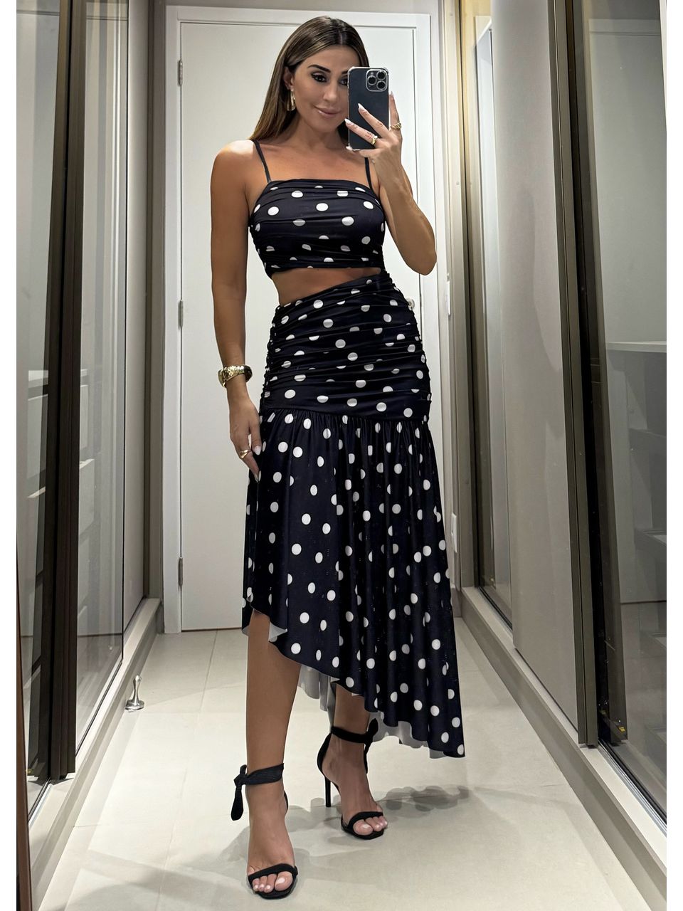 Vestido Poá com recortes 