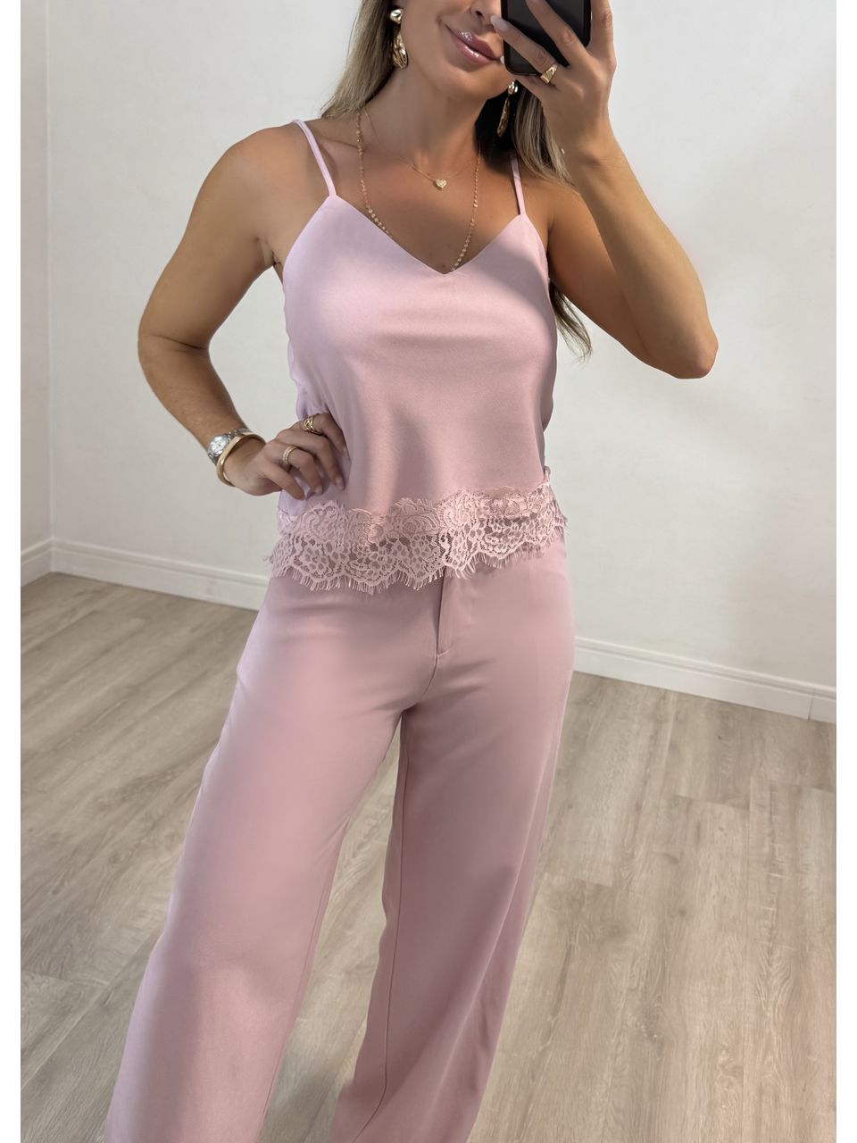 Conjunto Renda Stella