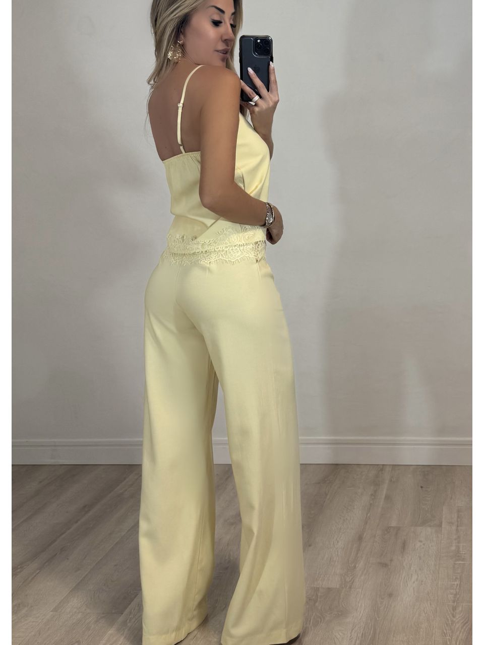 Conjunto Renda Stella