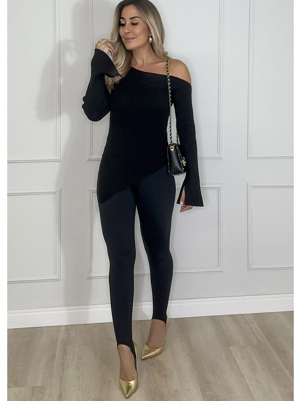 Blusa Tricot Assimétrica