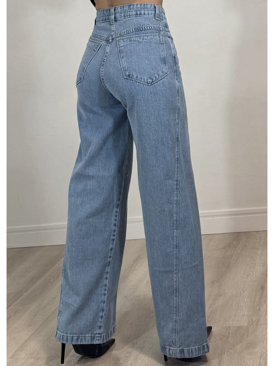 Calça Jeans Wide Leg Recortes