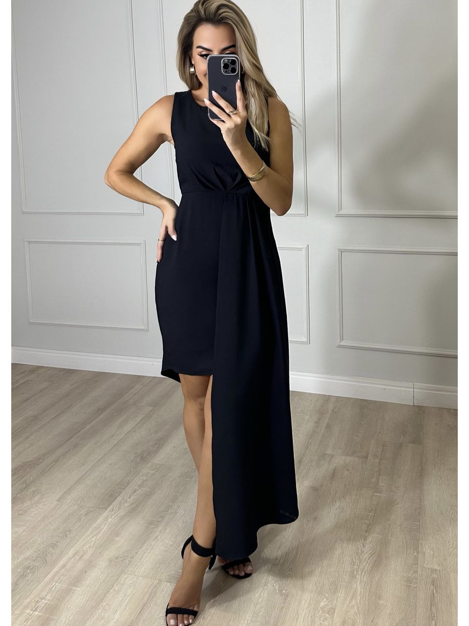 Vestido Assimétrico Virgínia