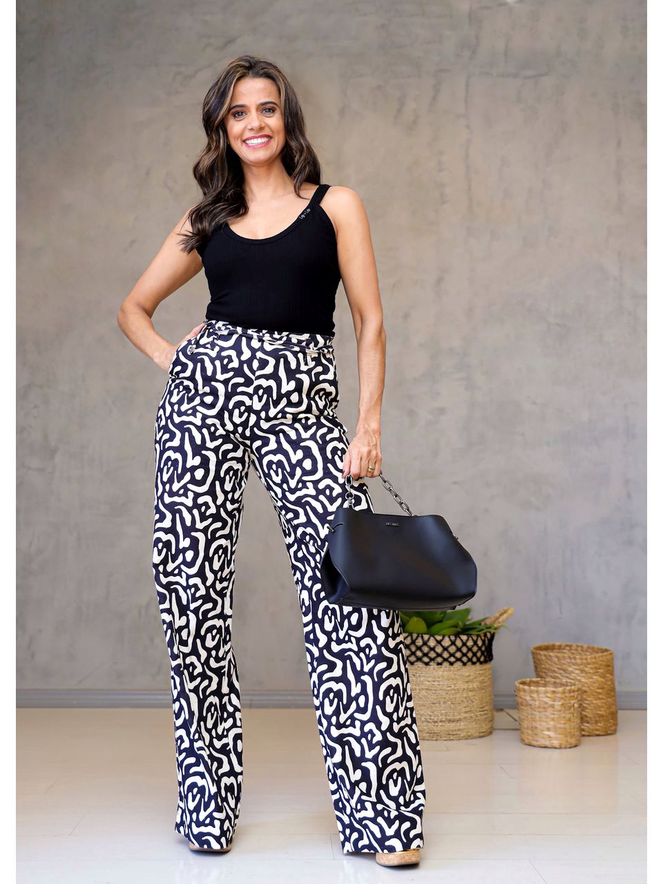 calça estampada cintura alta, reta PRETO