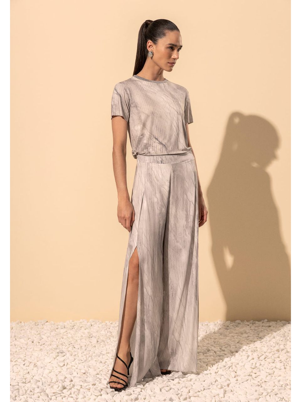 calça pantalona CINZA