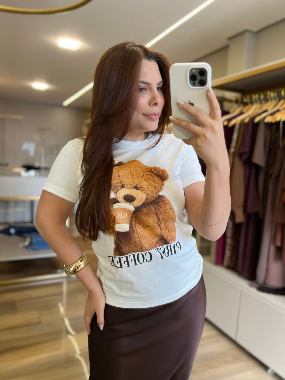 T- Shirt Urso Coffe Off White - TS Moda Feminina