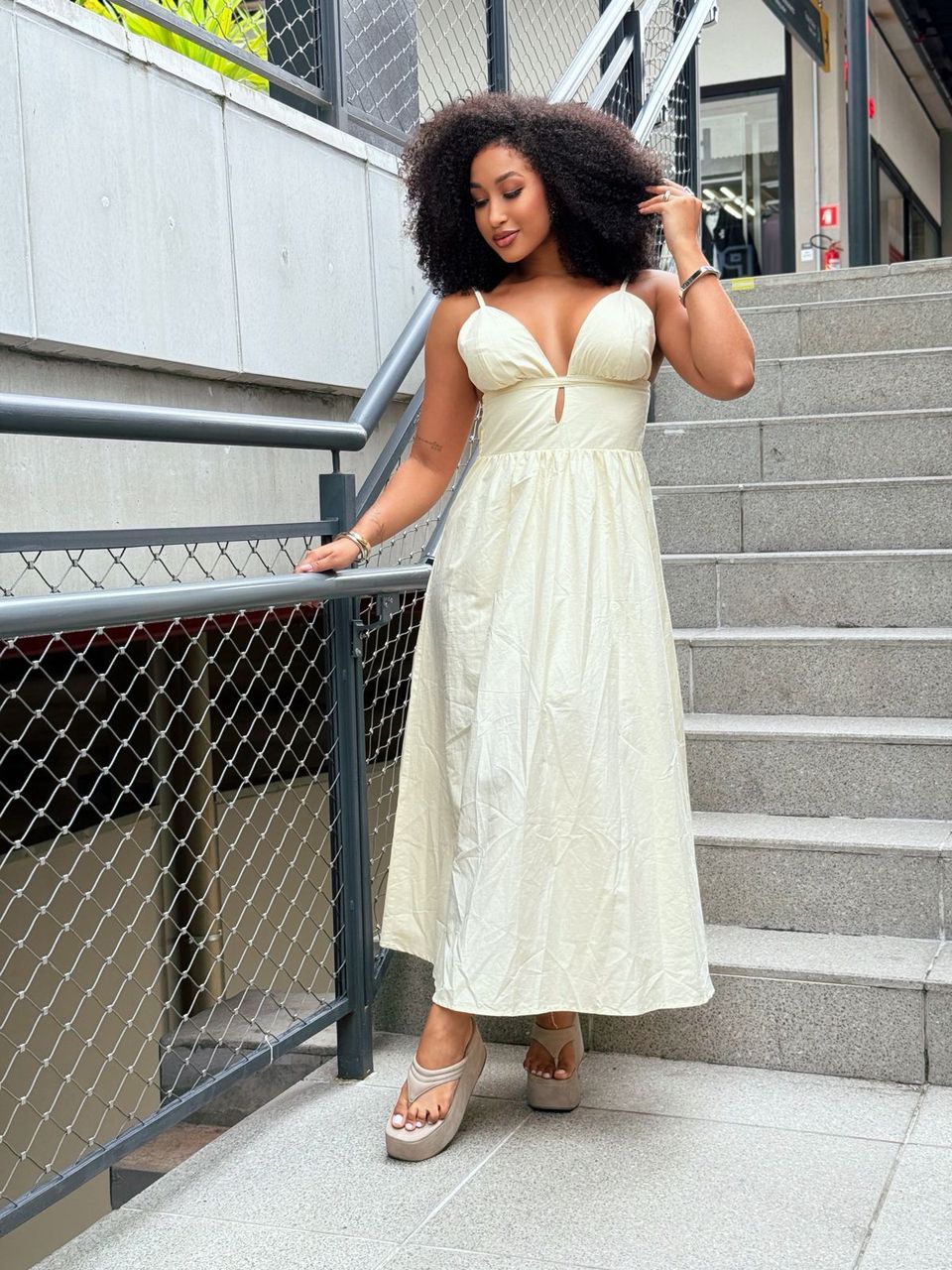 VESTIDO MELISA MANTEIGA