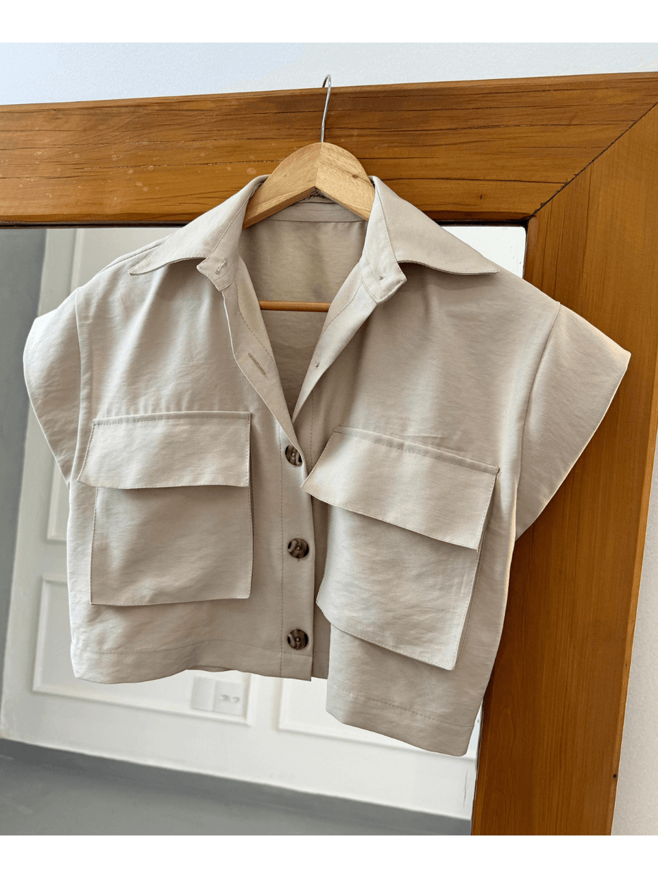 Cropped Cargo Nati Areia