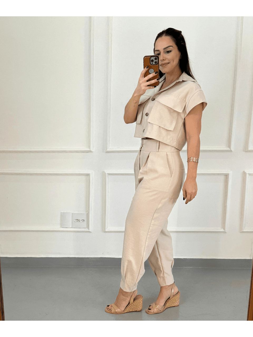 Cropped Cargo Nati Areia