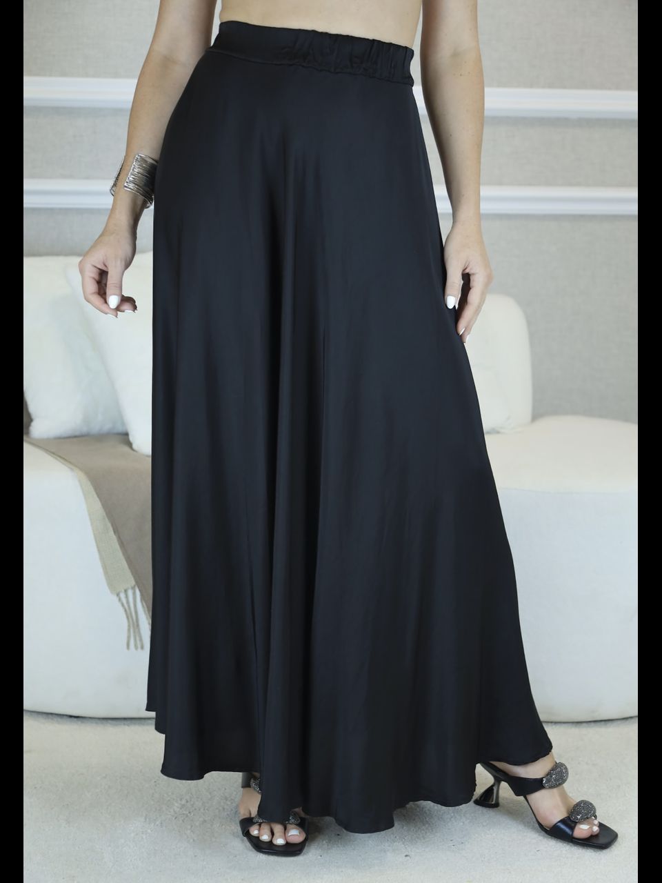 SAIA LUMA PRETO