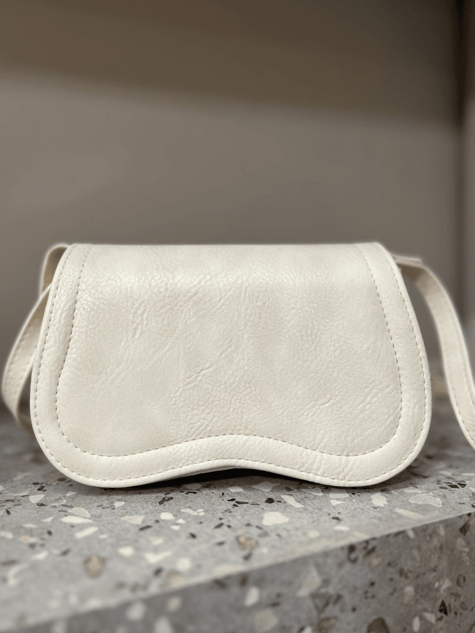 Bolsa Baguete Pequena Off White - TS Moda Feminina