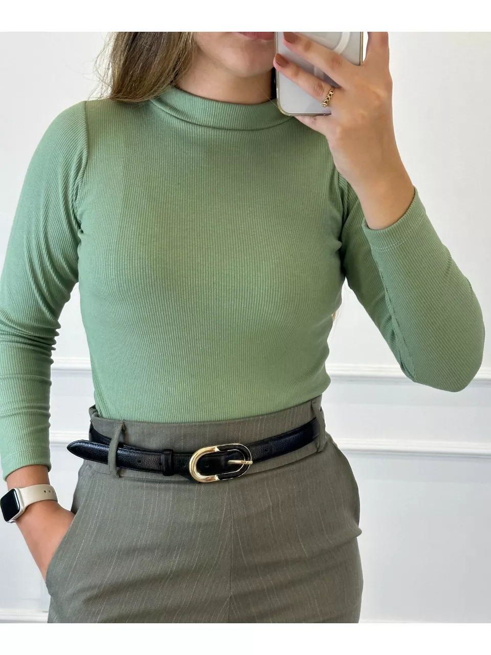 Blusa Canelada Verde Chá Manga Longa Bianca