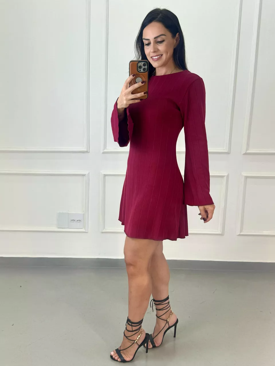 Vestido Manga Longa Flare Evasê Hannah Cabernet