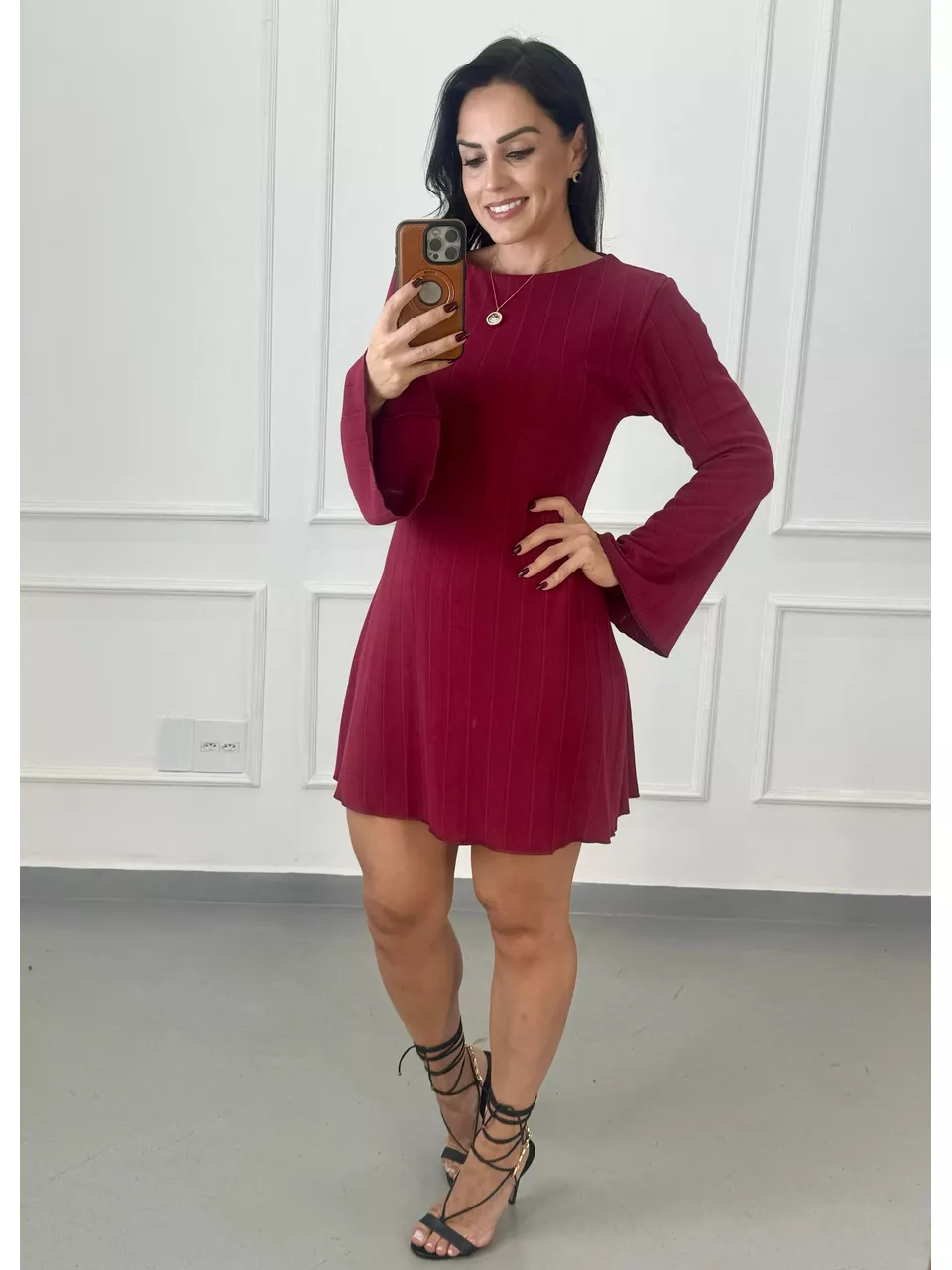 Vestido Manga Longa Flare Evasê Hannah Cabernet