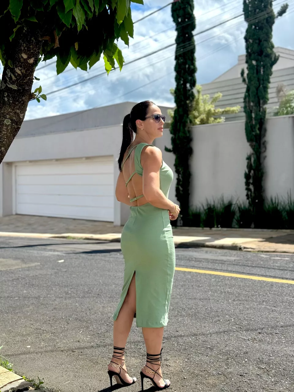 Vestido Midi Canelado Nula Manga Mohana Verde Avocado