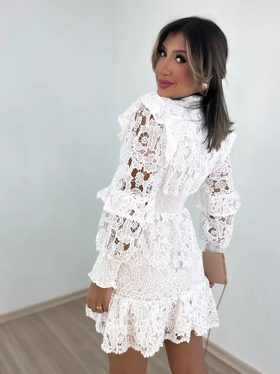 VESTIDO GUIPIR BABADO OFF