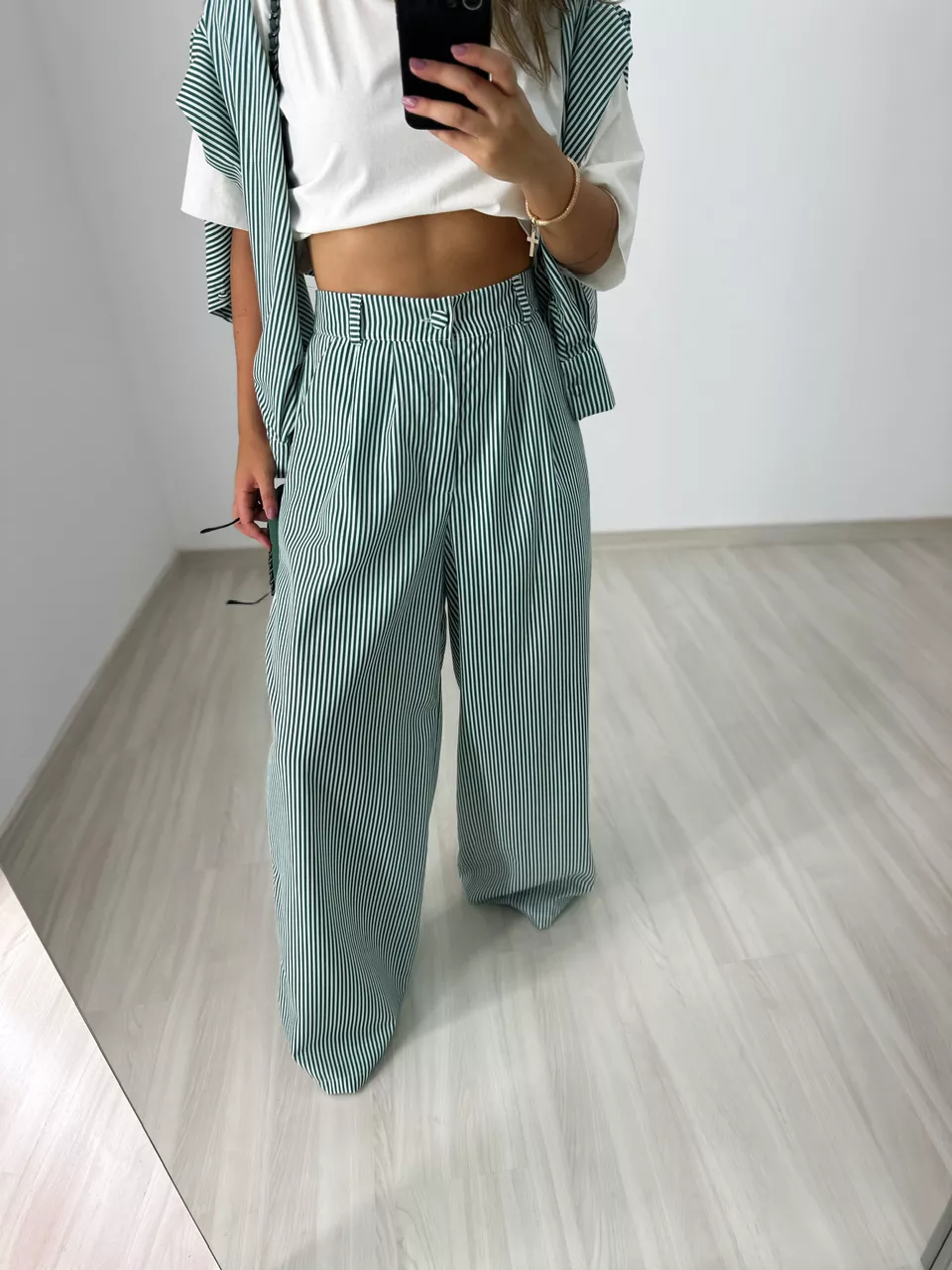 CALÇA ARIEL LISTRADA VERDE