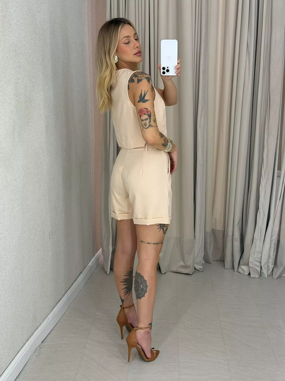 CONJUNTO ANA JÚLIA SHORT AREIA