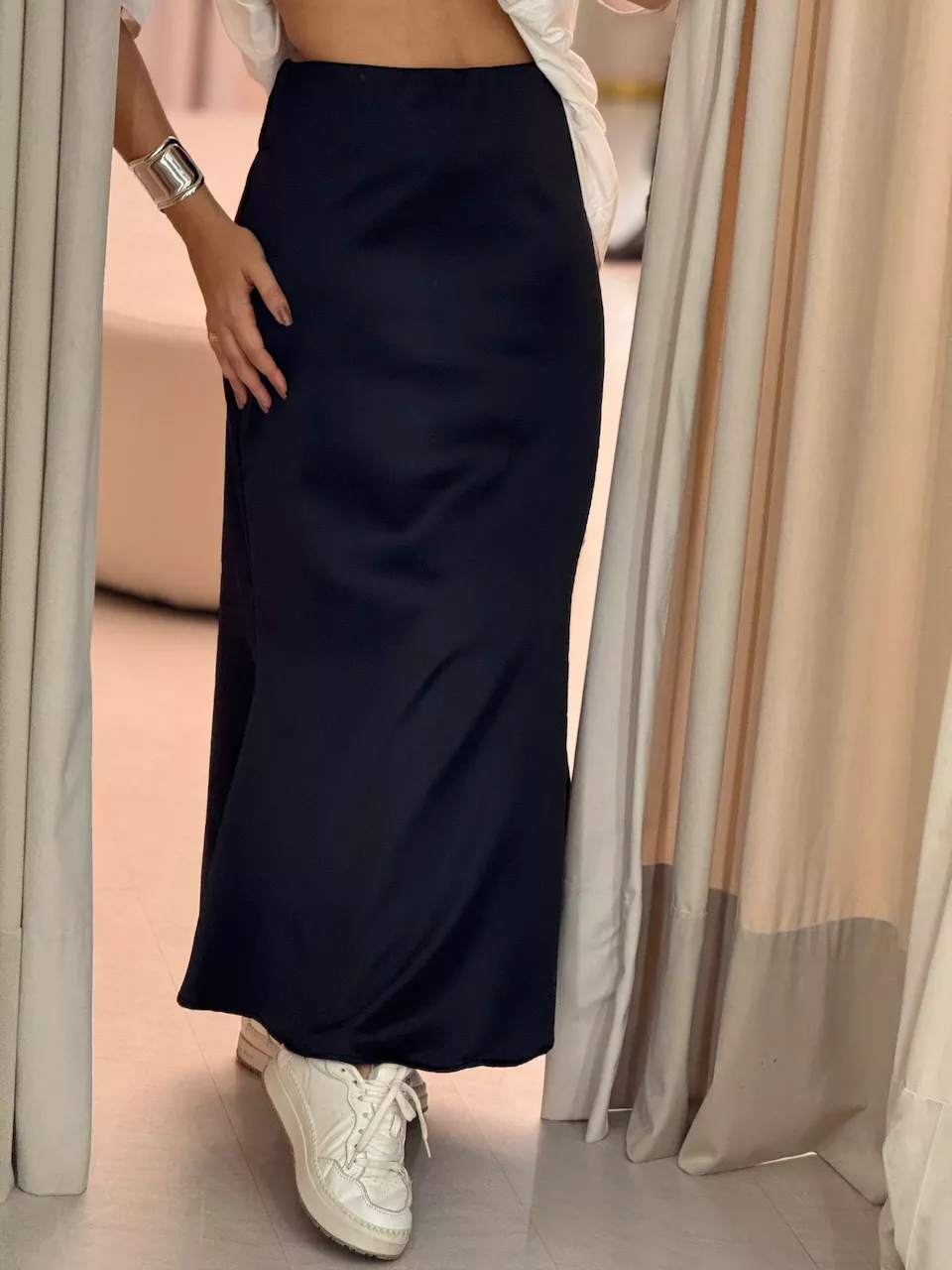 SAIA MARIA HELENA ACETINADA PRETA - 0063850033 - CAROLLA FERRARO