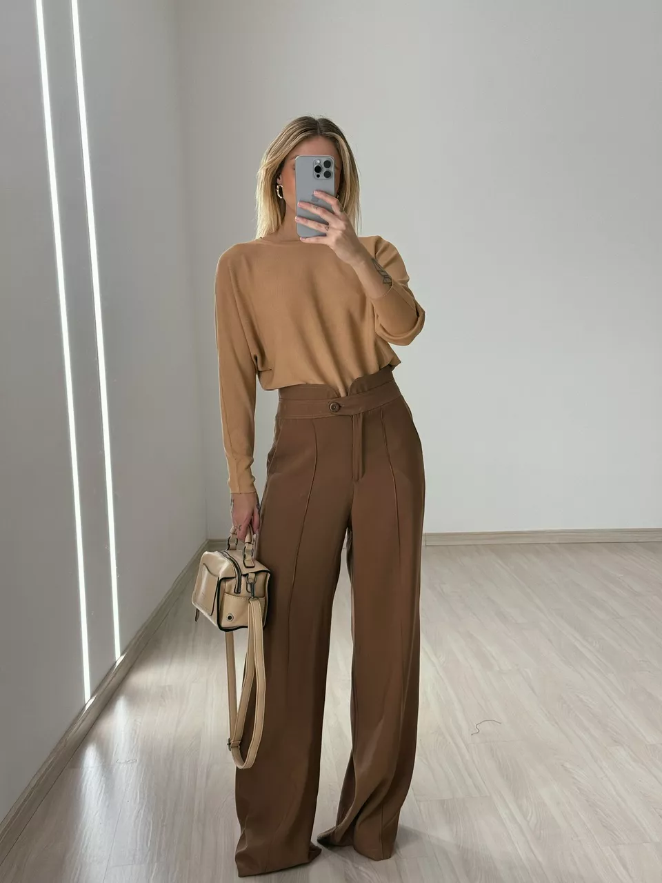BLUSA CÁTIA MANGA LONGA NUDE