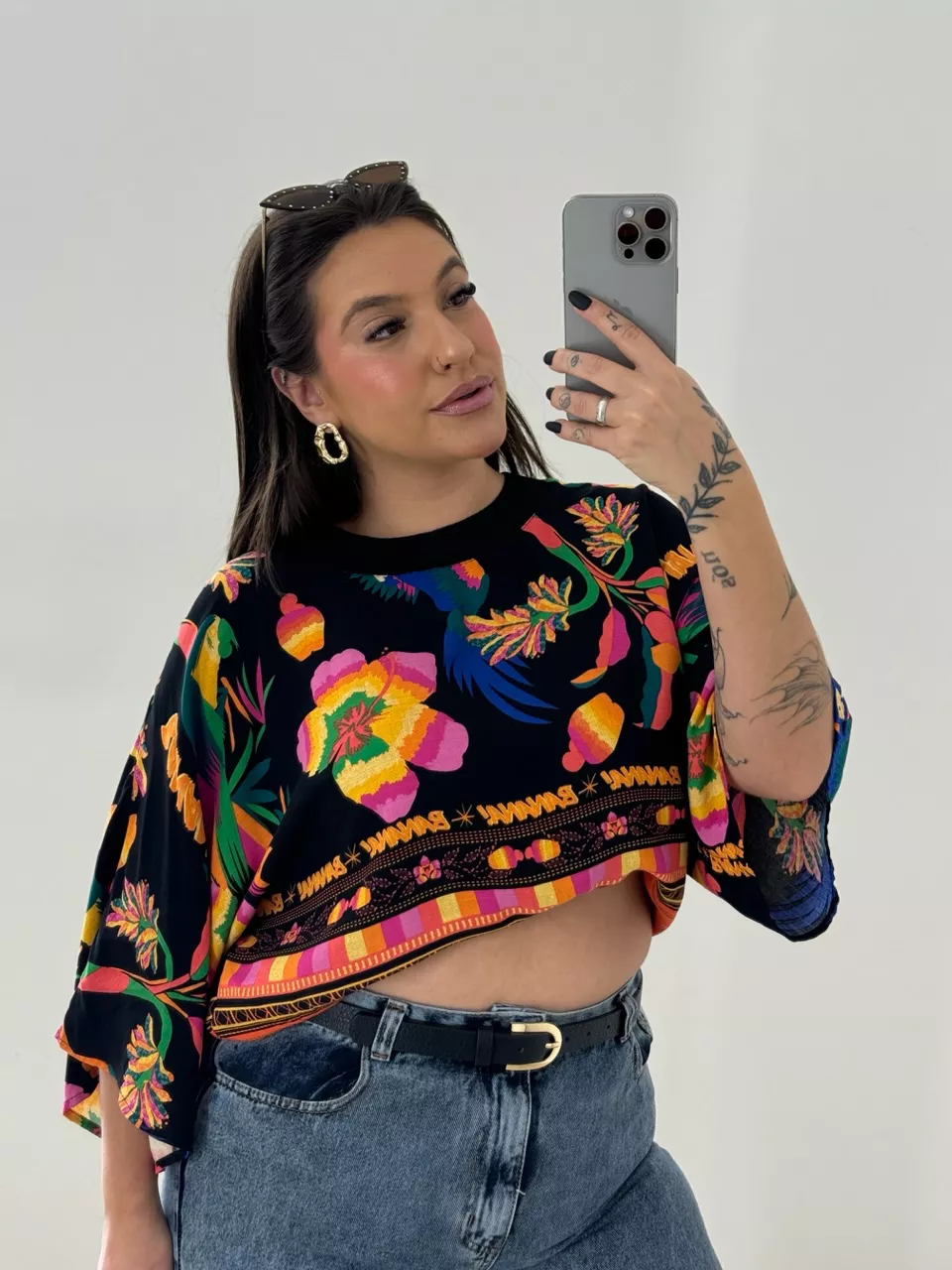 CROPPED FLORA ESTAMPADO PRETO