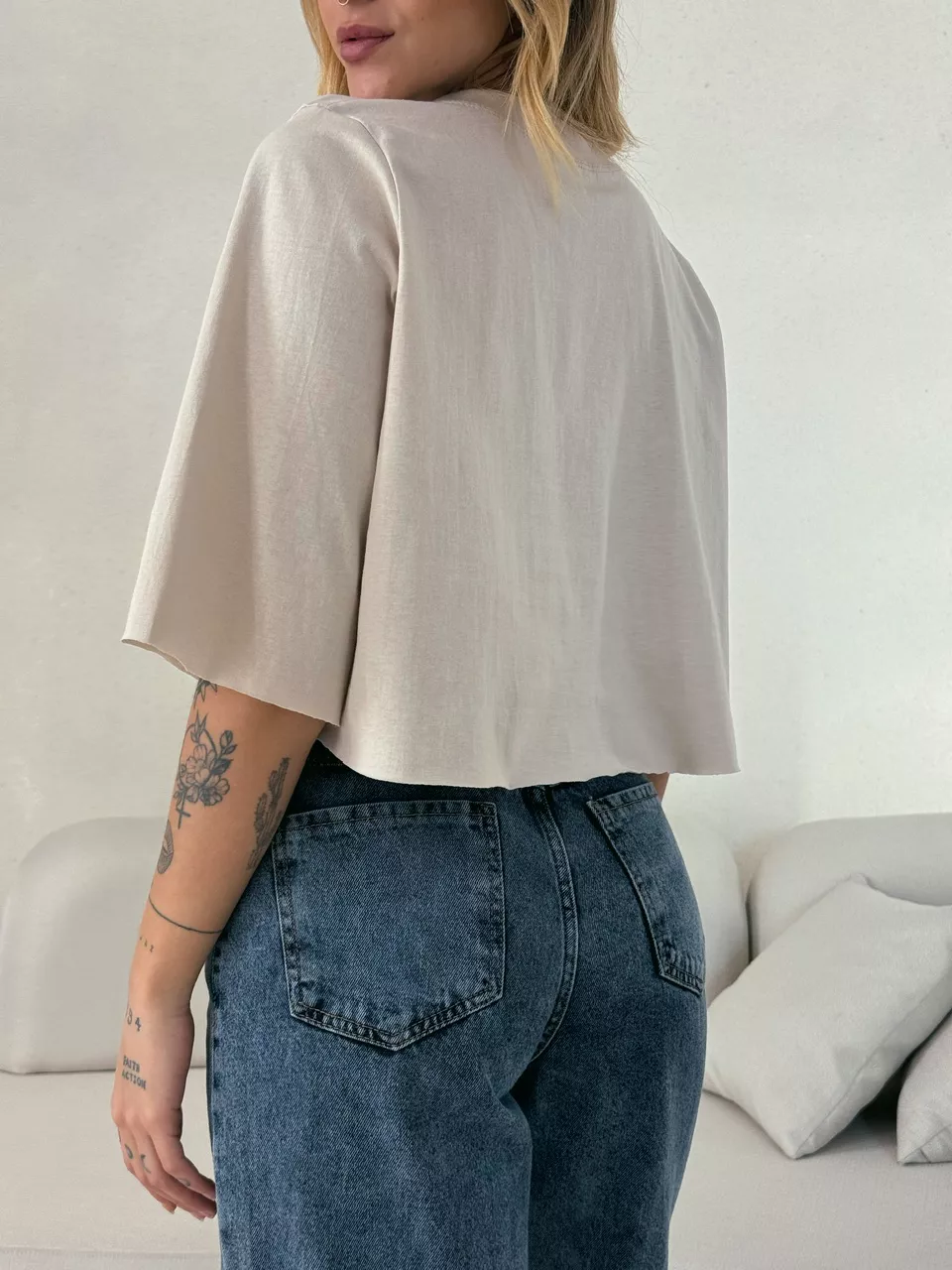 T-SHIRT ENJOY THE MOMENT NUDE/AZUL