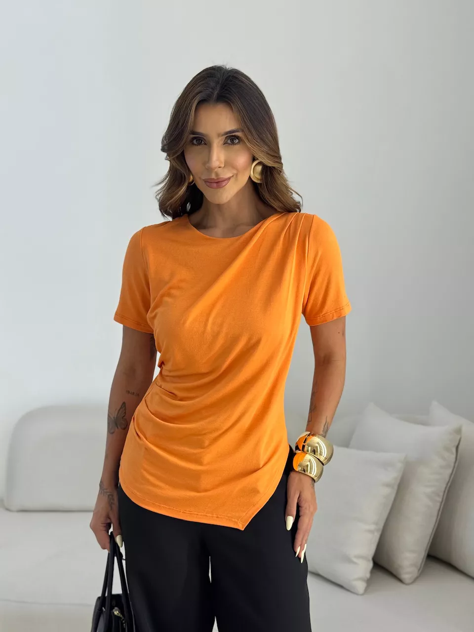 BLUSA LIA DRAPEADA LARANJA - 0068390068 - CAROLLA FERRARO