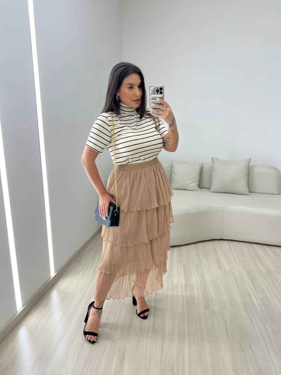 BLUSA LÍVIA CANELADA NUDE LISTRADA
