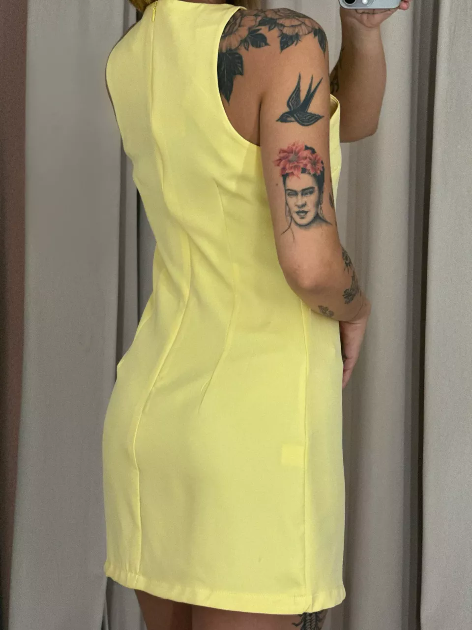 VESTIDO DAY CURTO AMARELO
