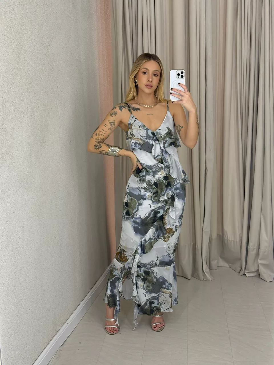 VESTIDO LOREN ESTAMPADO CINZA